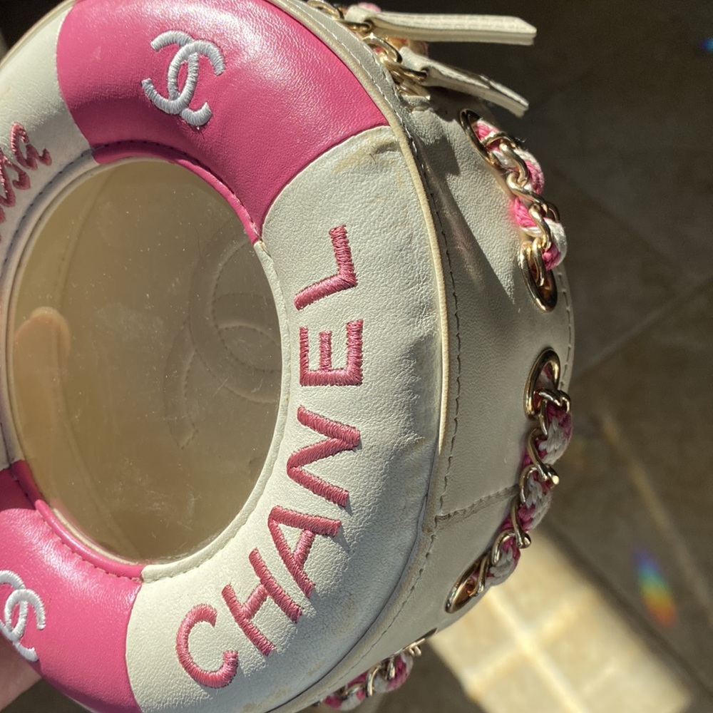 Traded Chanel pink lifesaver - Picture 3 of 8